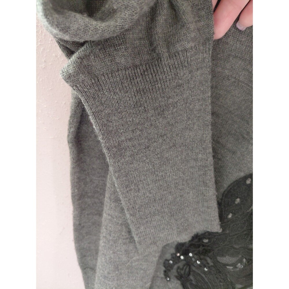 Anthropologie Angel of the North Torie Pullover Embellished Back Tie Gray Size M - Picture 3 of 10